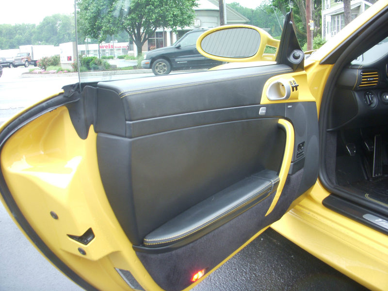Illustration for article titled Another Yellow Porsche Post